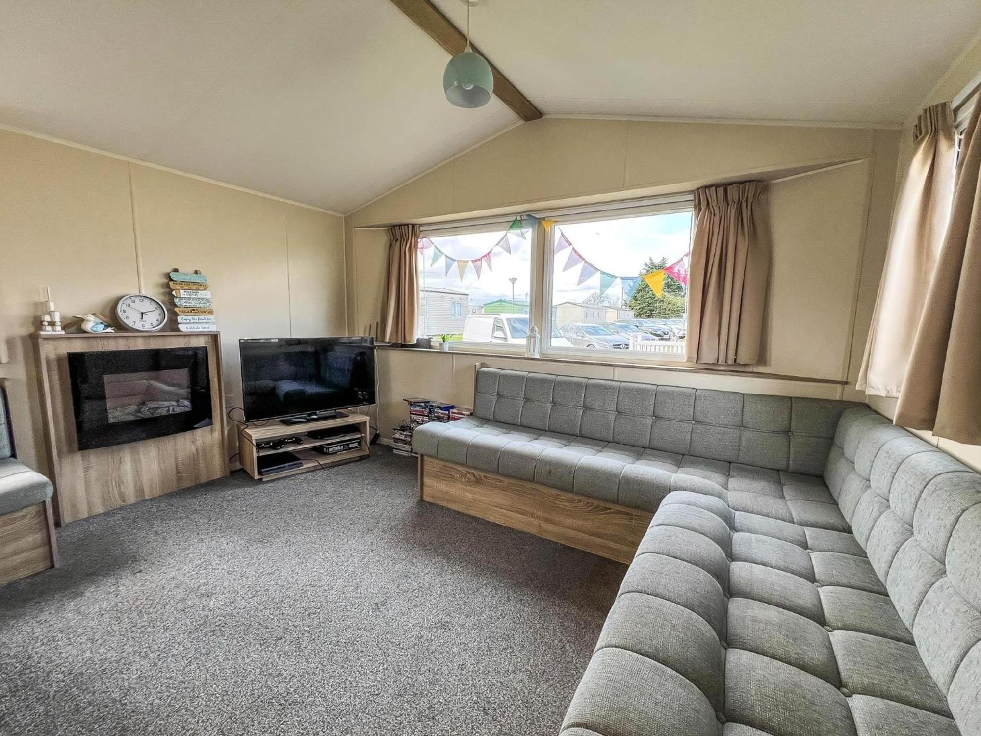 Modern 6 Berth Caravan With Wifi At St Osyth Beach In Essex Ref 28051Fv 滨海克拉克顿 外观 照片